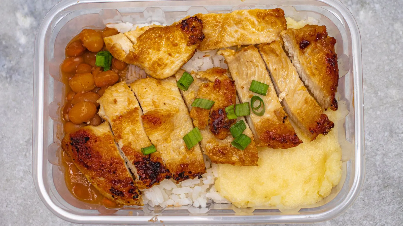 Correu no fim de semana? O que comer, beber e como dormir nas 48 horas depois da prova