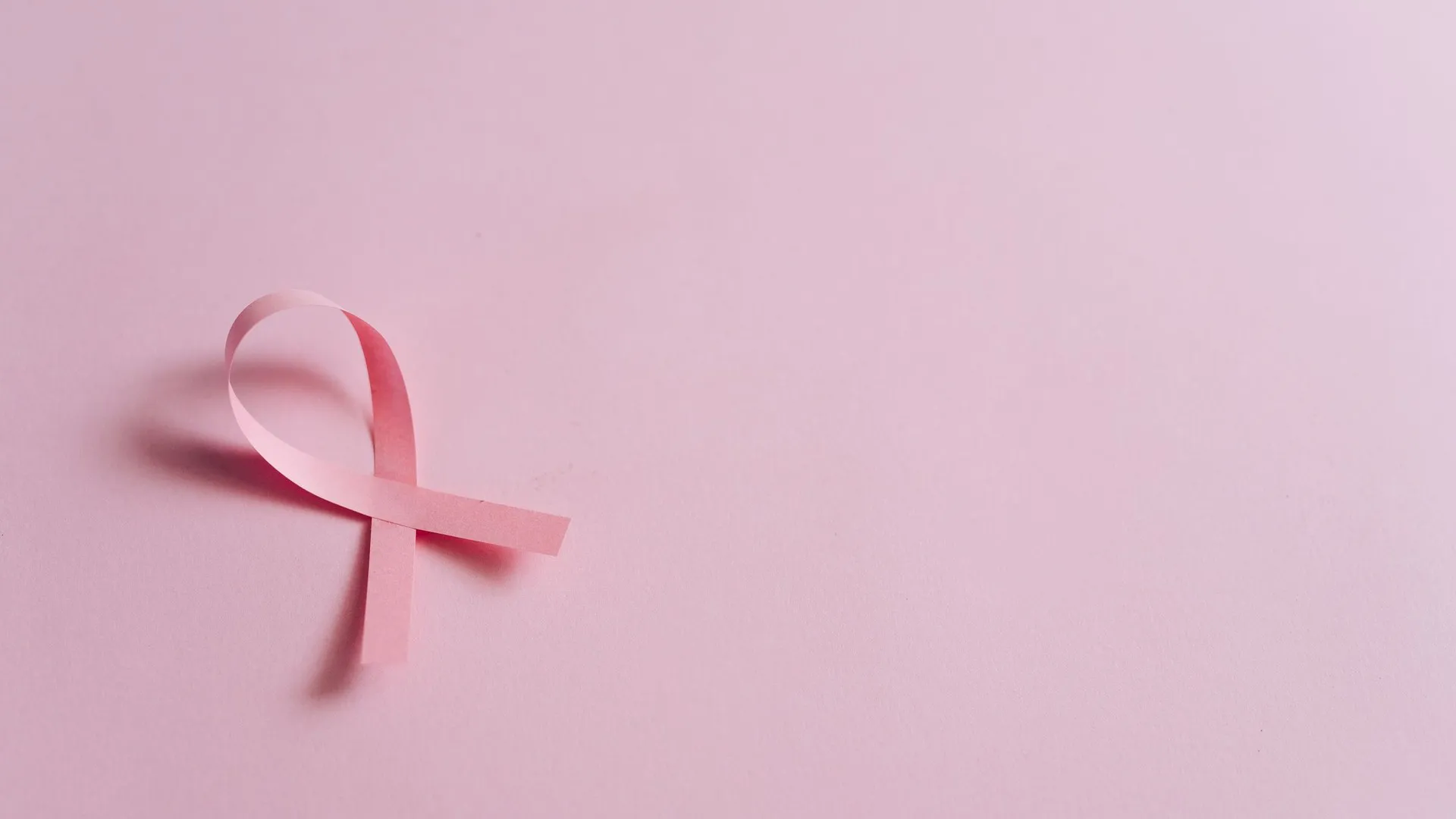 Corre Max 2 Outubro Rosa: causa, preço e pra quem o tênis faz sentido