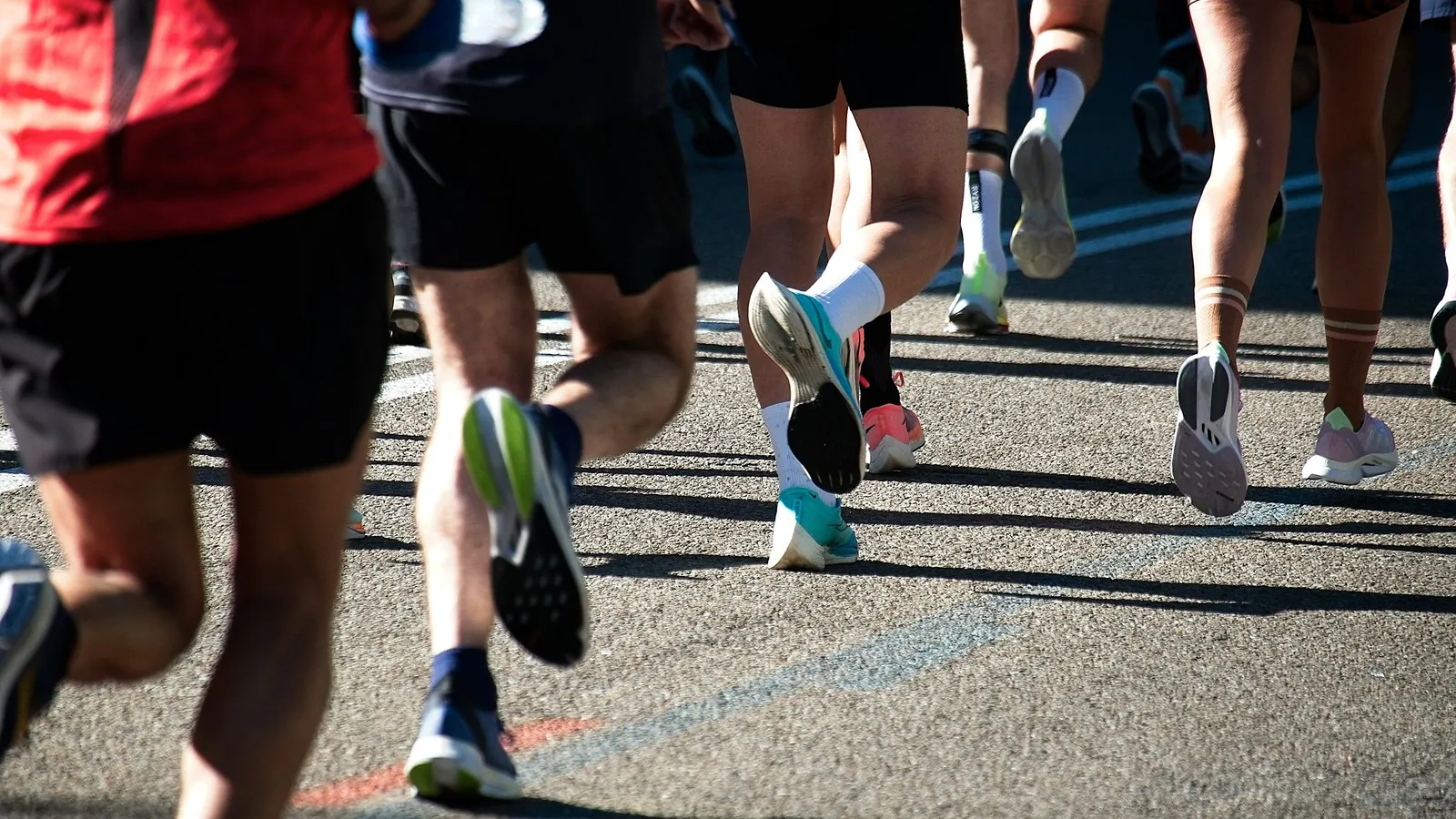 Meia hoje: como dividir o ritmo do km 1 ao 21 sem quebrar no fim